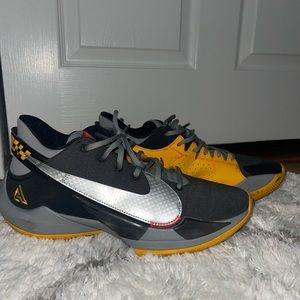 Men’s Sneakers